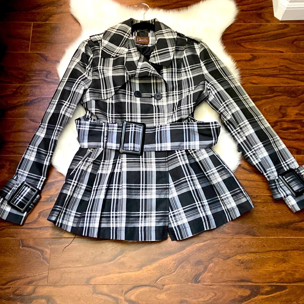 GUC Jessica plaid jacket in size 14